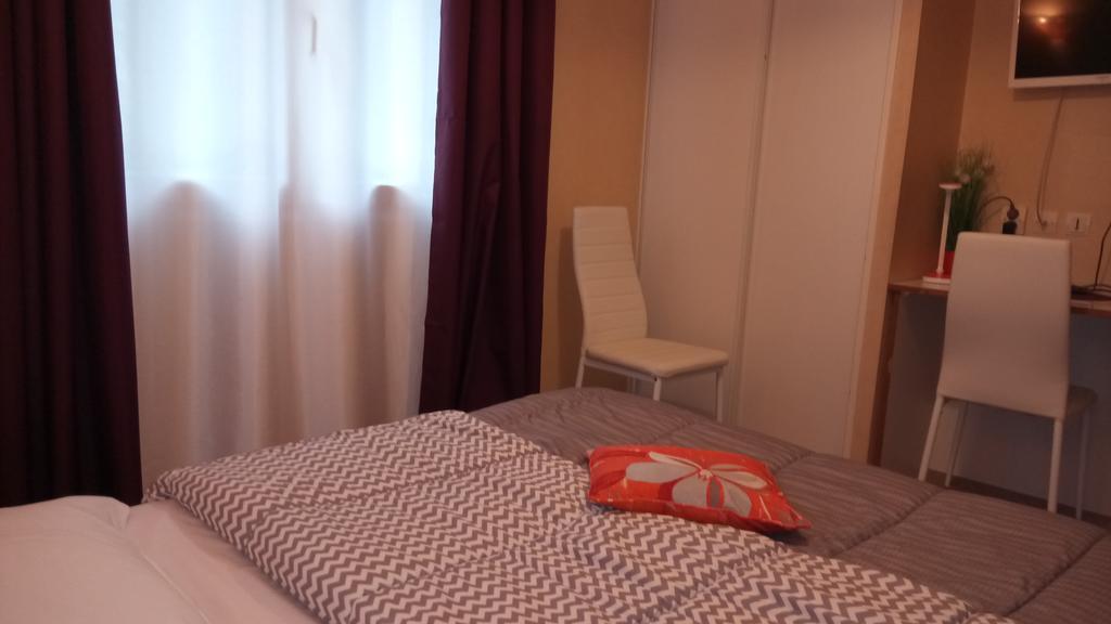 לוסאק-לה-שאטו Hotel Montespan מראה חיצוני תמונה